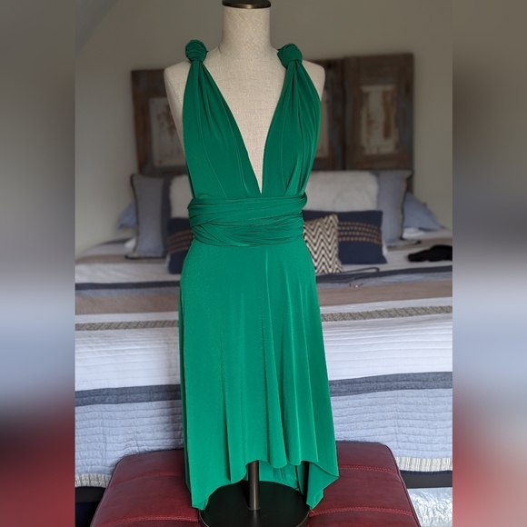 Von Vonni Transformer Dress Hi Lo - Picture 8 of 11